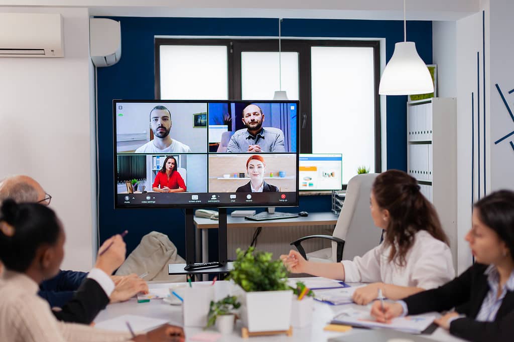 Achieving Impactful Press Conferences in a Hybrid World
